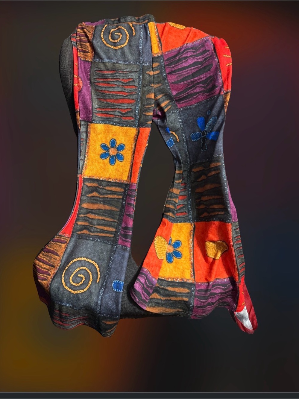 Colorblock Patchwork Flare Pants with Heart & Floral Appliqué - Black - Picture 5 of 8